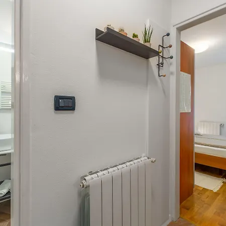 Apartamento Malerisches Mit Mediterranem Garten - Nur 450 Meter Zum Poreč