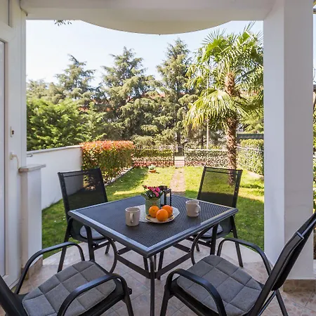Malerisches Mit Mediterranem Garten - Nur 450 Meter Zum Apartment *